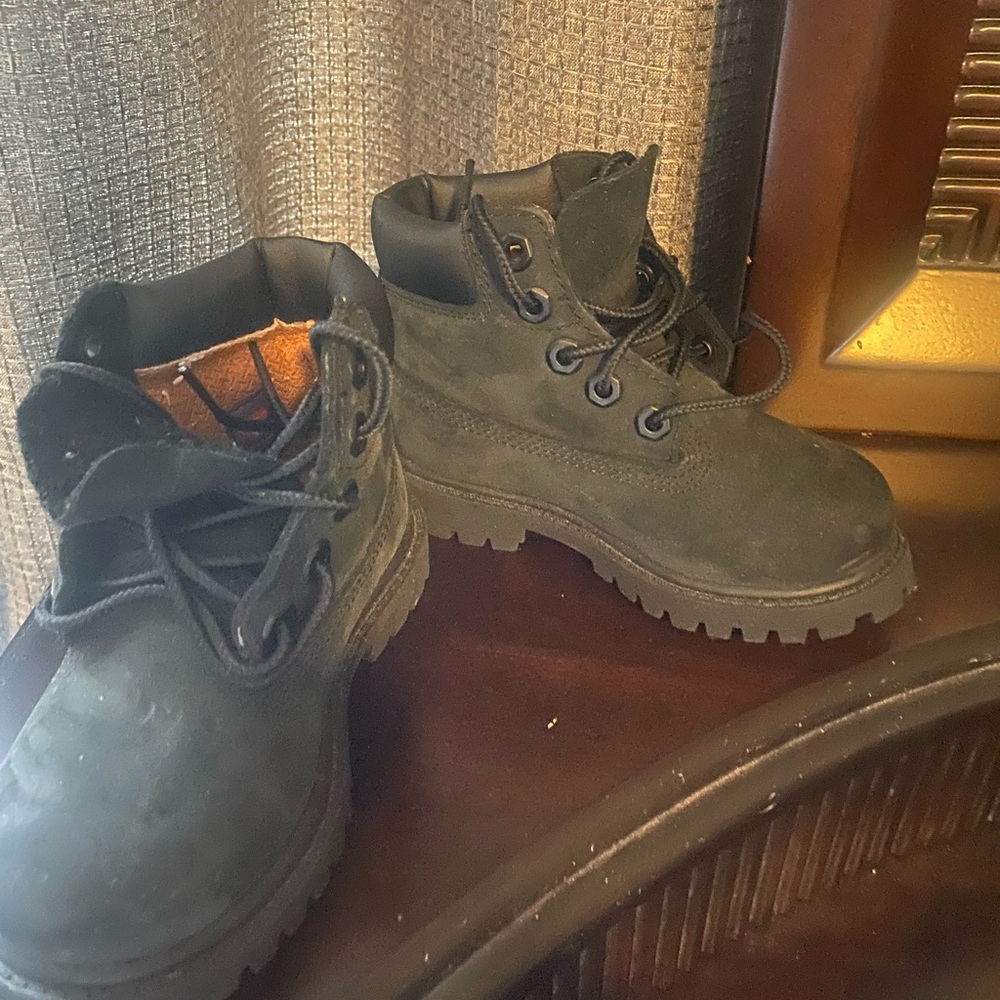 Black timberland